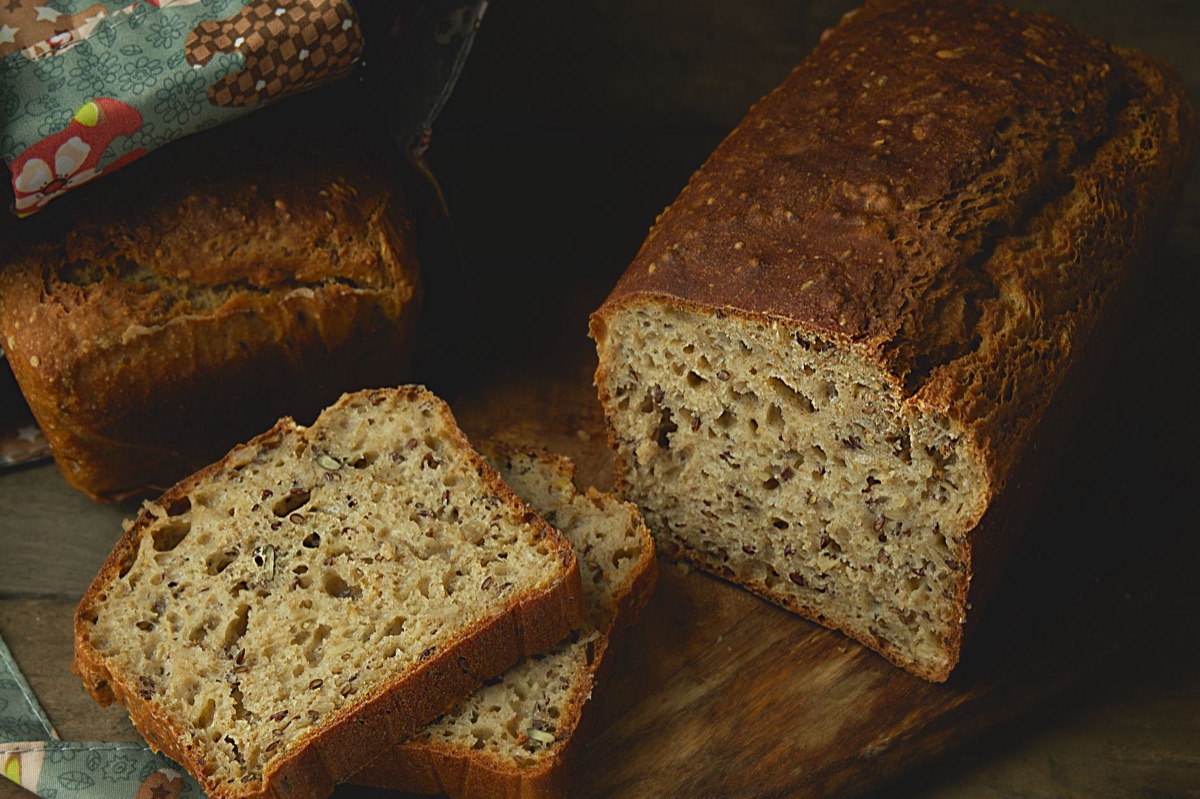 Vollkornbrot mit Scheibe
