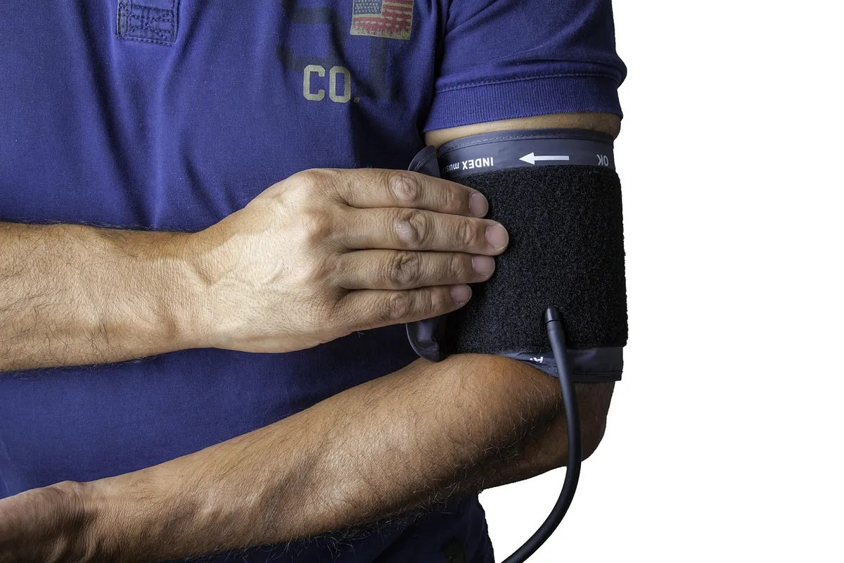 blood pressure monitor, health, heart rate, blood pressure, check, doctor, ill, heal, heartbeat, supply, nurse, healthy, pulse, therapy, health check, heart, me